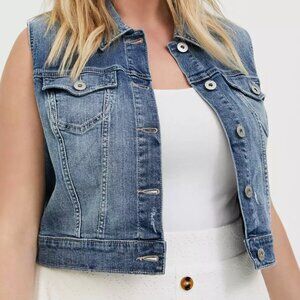 TORRID CROP DENIM VEST - MEDIUM WASH Plus Size: 1